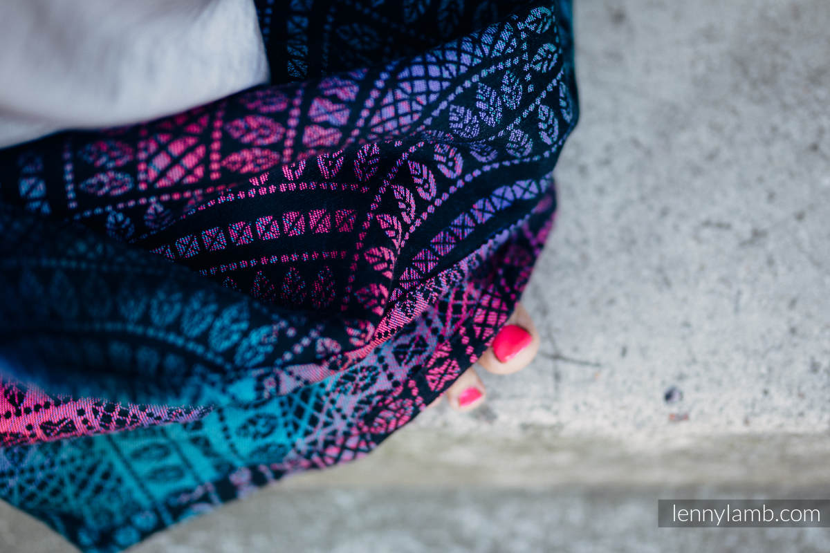 Peacock's Tail - Black Opal - Talla 5