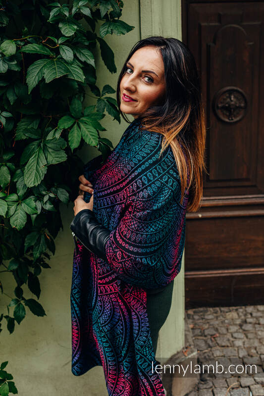 Peacock's Tail Black Opal - Shawls
