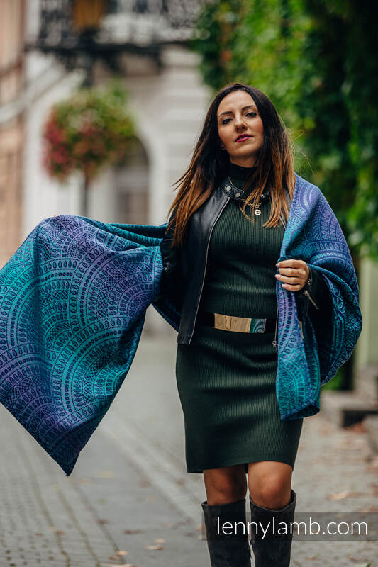 Peacock's Tail Provance - Shawls
