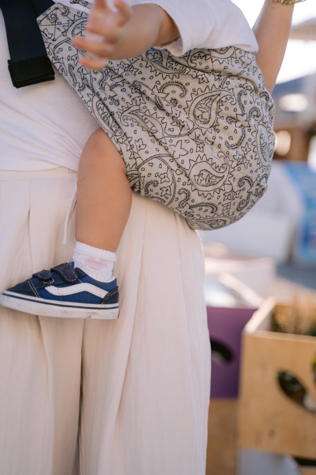 Efes Paisley Hazel Light | Neko Up & Down