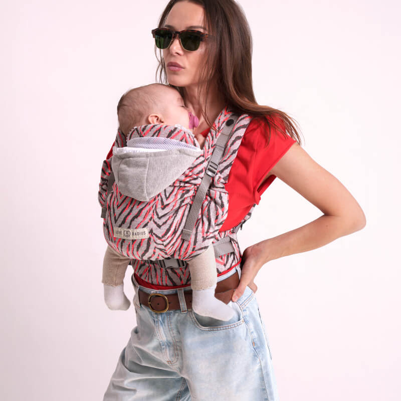 Pink Bazar | HoodieCarrier 2 | Edición Limitada
